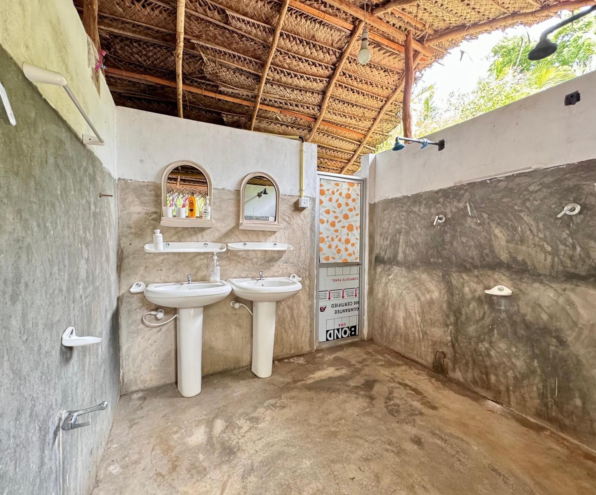 Surfing Lion Hostel Arugam Bay Zewnętrze zdjęcie