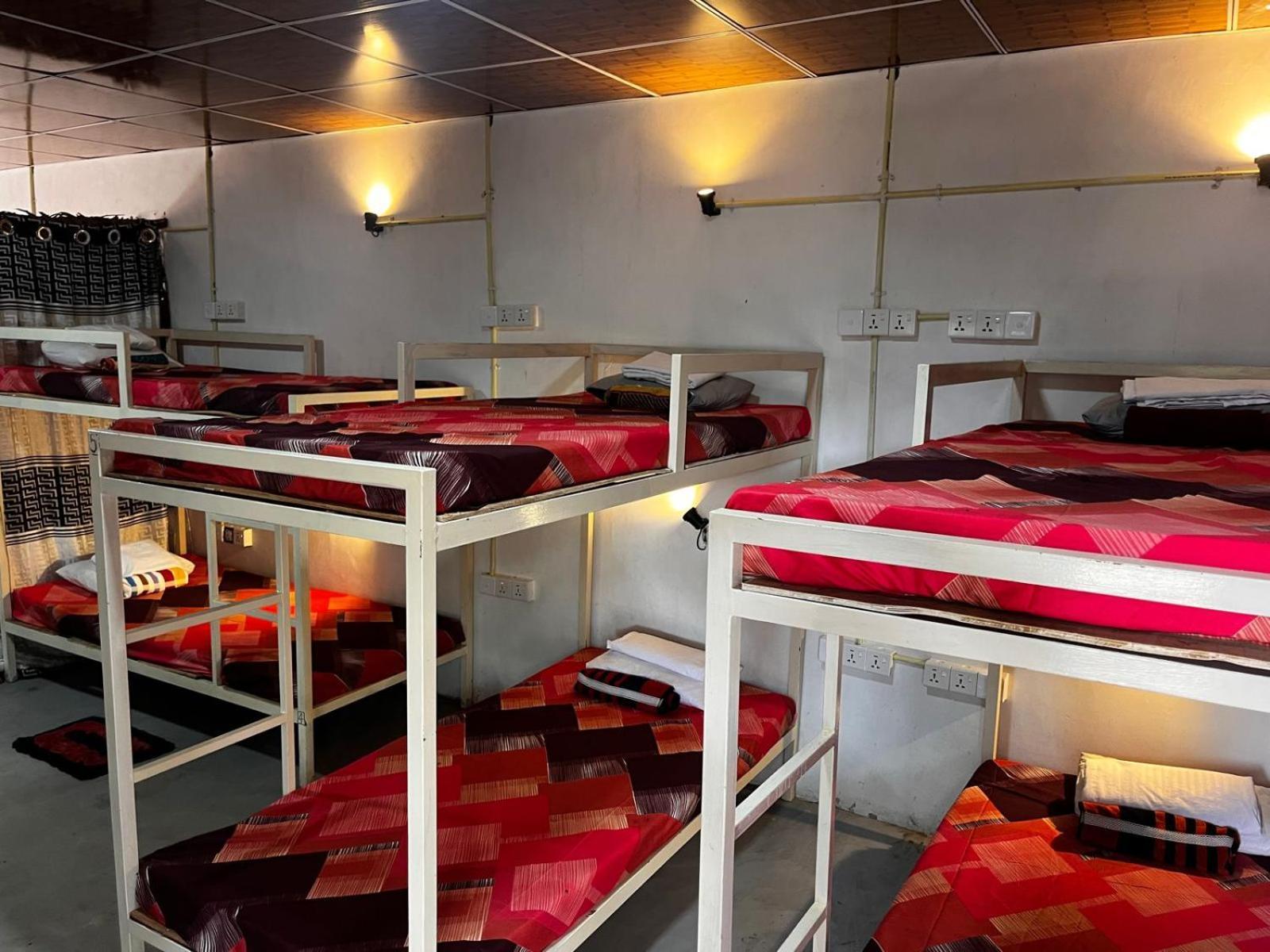 Surfing Lion Hostel Arugam Bay Zewnętrze zdjęcie