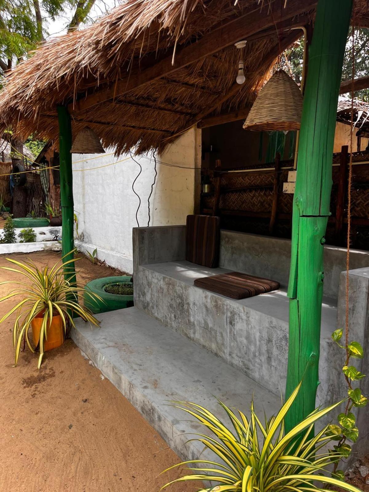 Surfing Lion Hostel Arugam Bay Zewnętrze zdjęcie
