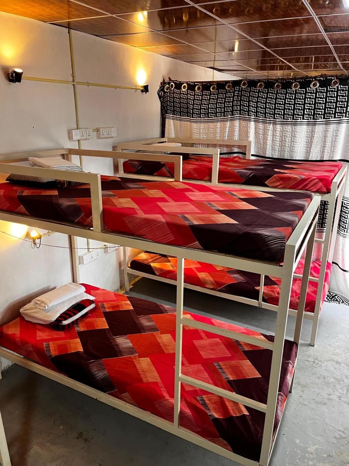Surfing Lion Hostel Arugam Bay Zewnętrze zdjęcie