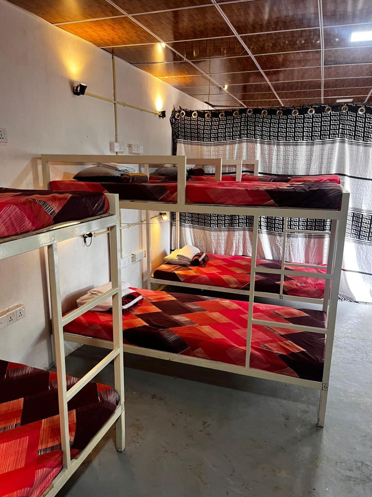 Surfing Lion Hostel Arugam Bay Zewnętrze zdjęcie